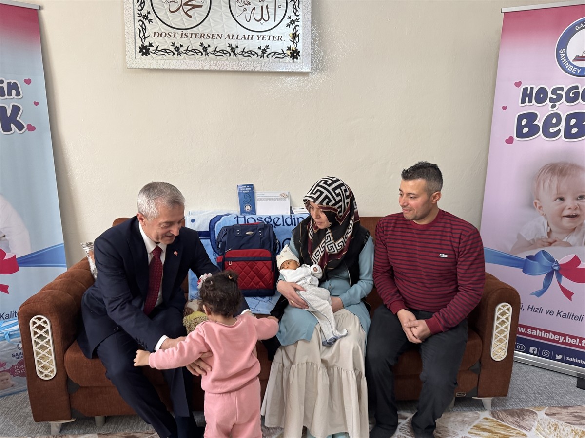 Gaziantep'te Şahinbey Belediyesi, 3 ve daha fazla çocuğu olan ailelerin 1 yıllık bebek bezi...