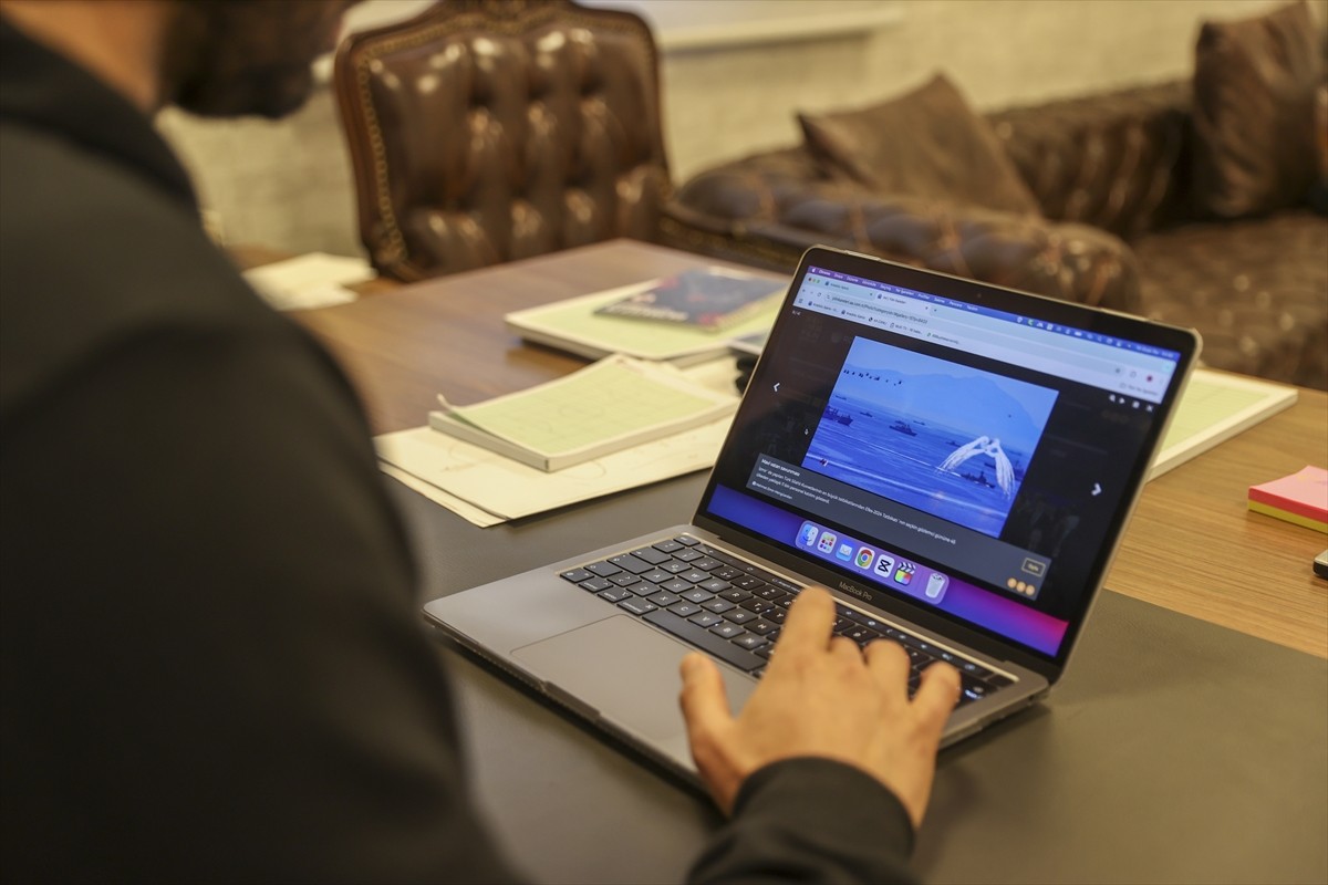 Gaziantep FK Teknik Direktörü Selçuk İnan (ortada) Anadolu Ajansının (AA) gözünden 2024'e damga...