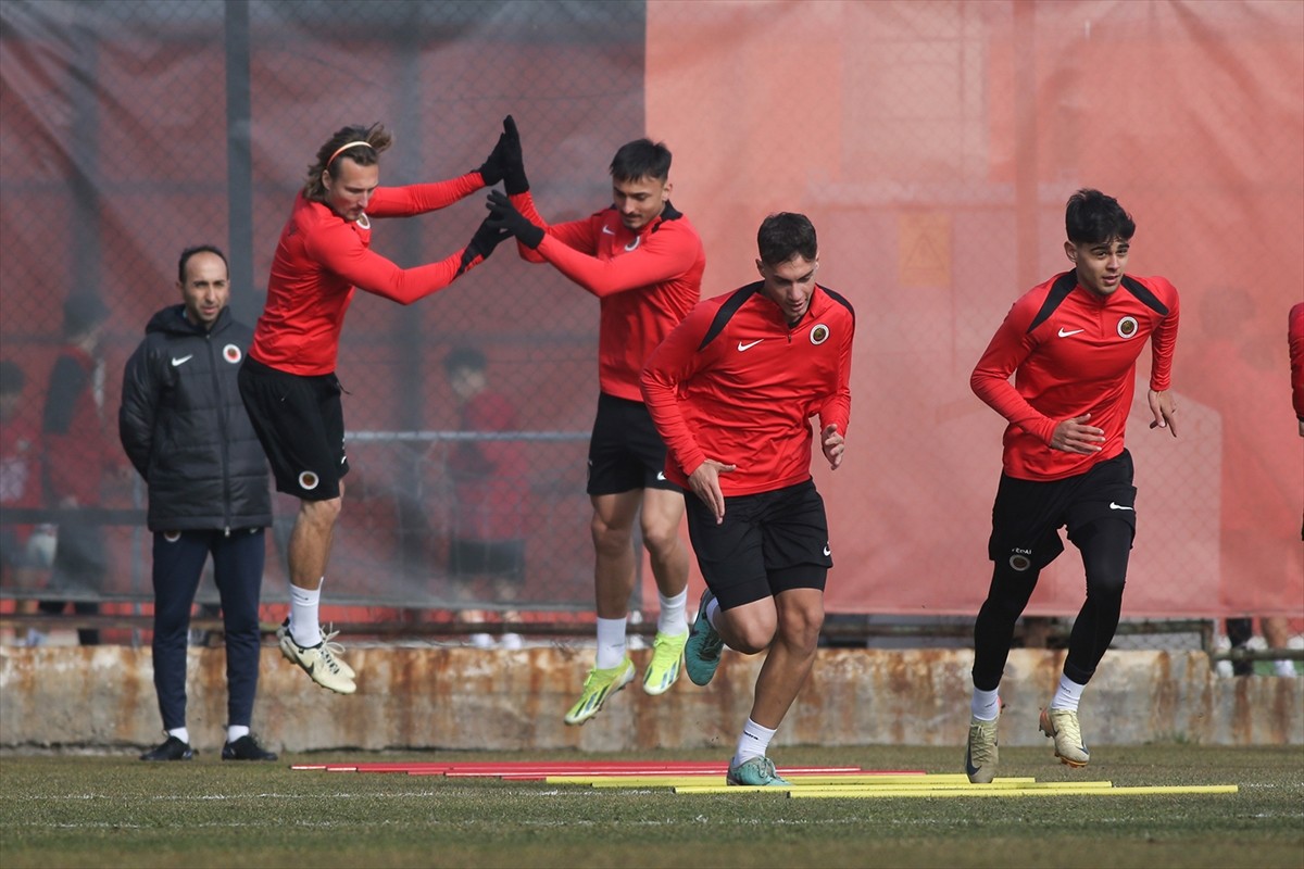 Gençlerbirliği, Trendyol 1. Lig'in 21. haftasında deplasmanda Boluspor'la oynayacağı maçın...