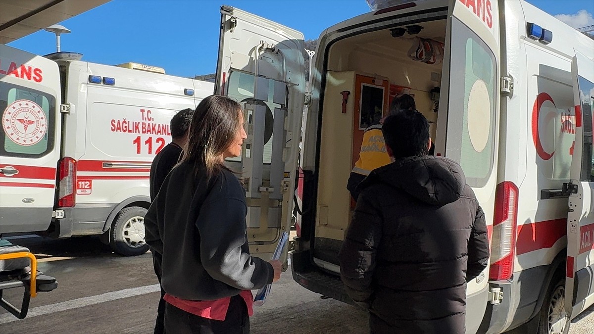 Giresun'da tedavi gördüğü hastanede beyin ölümü gerçekleşen 21 yaşındaki Nergis Abdioğlu'nun...