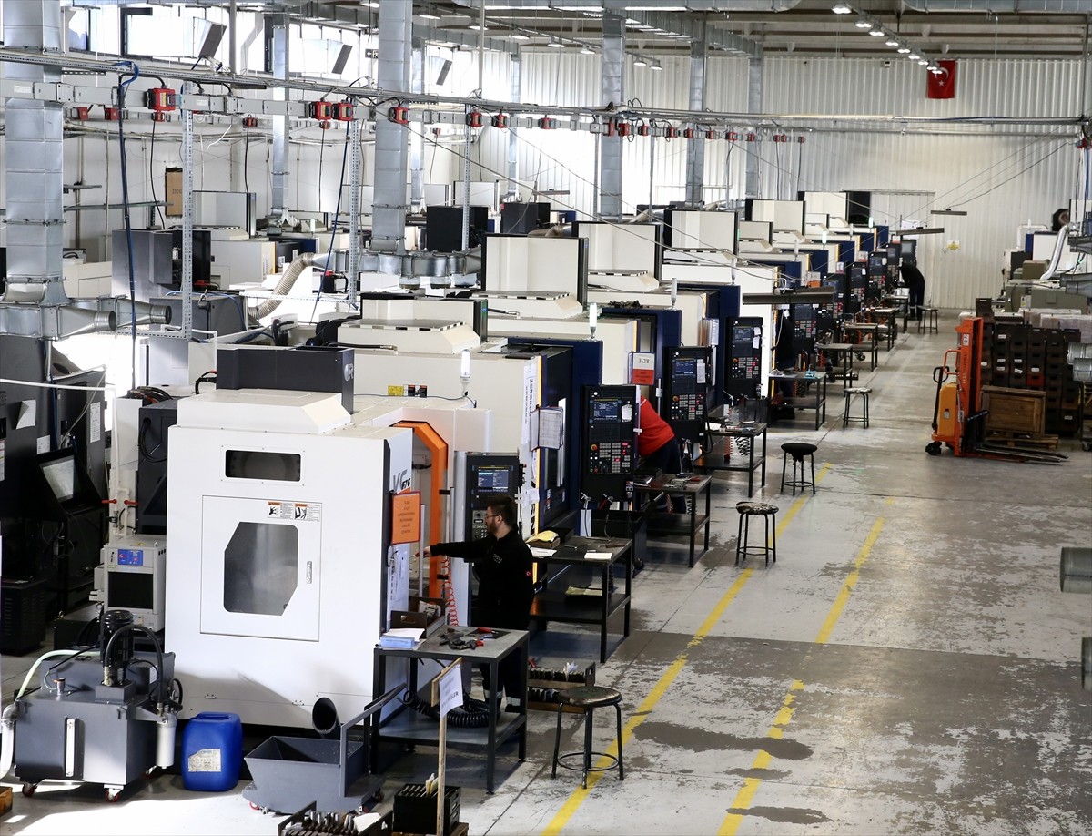 Giresun'da ürettiği tabanca parçalarını ihraç eden firma, Endonezya ile teknoloji transferinde iş...