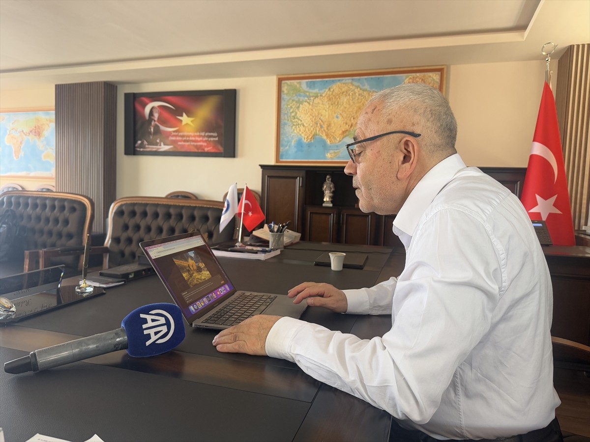 Hakkari Üniversitesi Rektörü Prof. Dr. Ömer Pakiş, Anadolu Ajansının (AA) gözünden 2024'e damga...