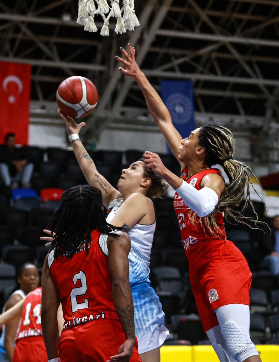 ING Kadınlar Basketbol Süper Ligi'nin 18. haftasında İlkem Yapı Tarsus Spor ile Melikgazi Kayseri...