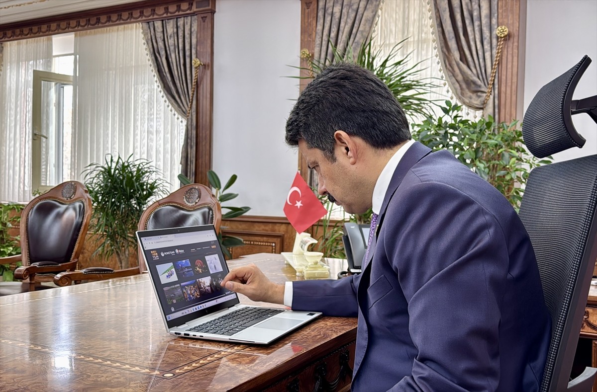 Kırşehir Valisi Murat Sefa Demiryürek, Anadolu Ajansı'nın (AA) gözünden 2024'e damga vuran...