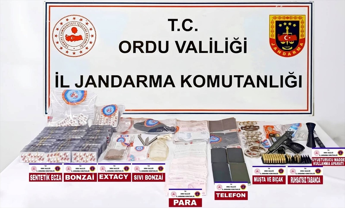 Ordu'da düzenlenen uyuşturucu operasyonunda gözaltına alınan 7 şüpheliden 5'i tutuklandı....