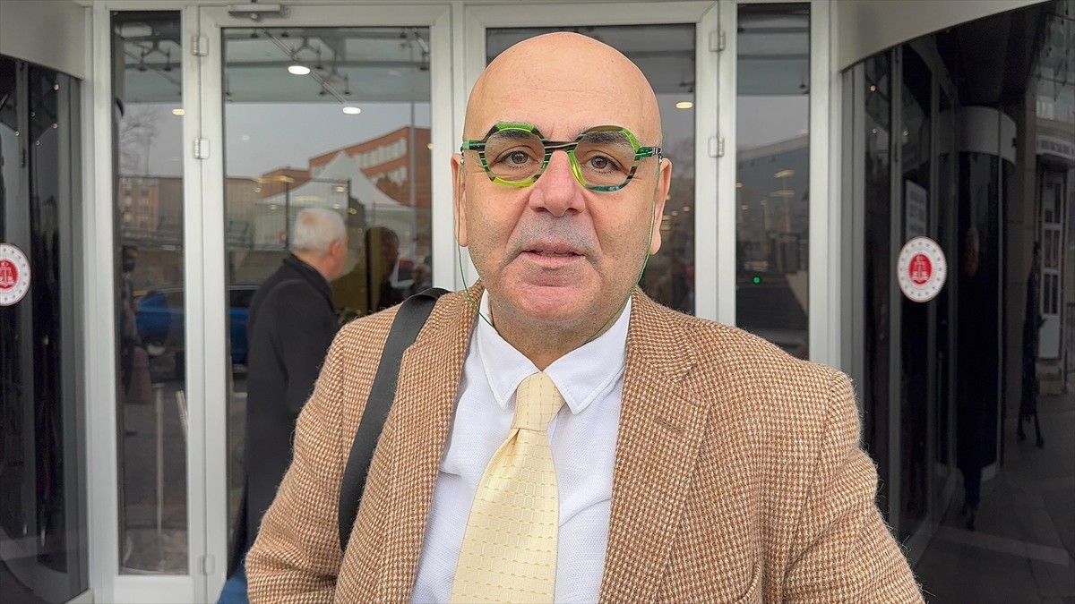 Oyuncu Nedim Saban'ın, ID Danışmanlık Limited Şirketinin kurucusu ve ortağı menajer Ayşe Barım...