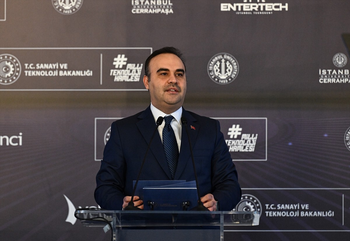 Sanayi ve Teknoloji Bakanı Mehmet Fatih Kacır, Entertech İstanbul Teknokent'in yeni binasının...