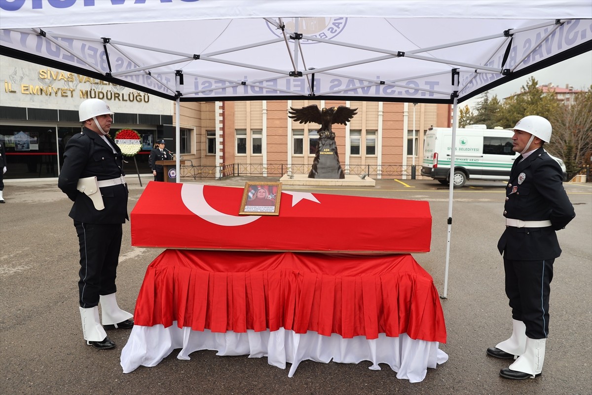 Sivas'ta akciğerine pıhtı atması sonucu vefat eden polis memuru Hatice Saraç Ulukaya için tören...