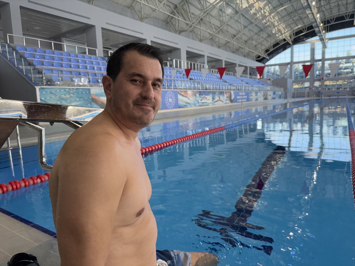 Tekirdağ'da yaşayan 43 yaşındaki Sadık Altıntaş (fotoğrafta), 4 yıl önce geçirdiği iş kazası...