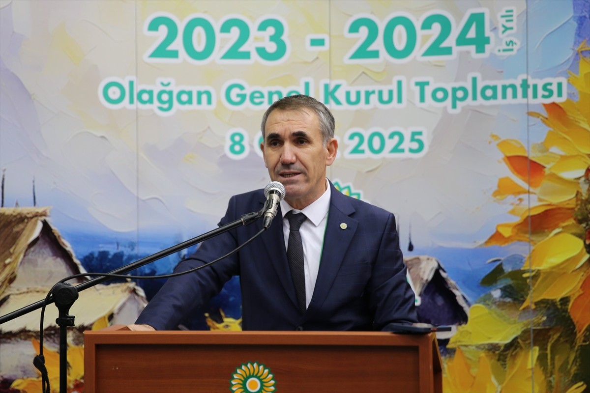 Trakya Birlik 2023-2024 İş Yılı Olağan Genel Kurul Toplantısı Mimar Sinan Spor Salonu'nda...