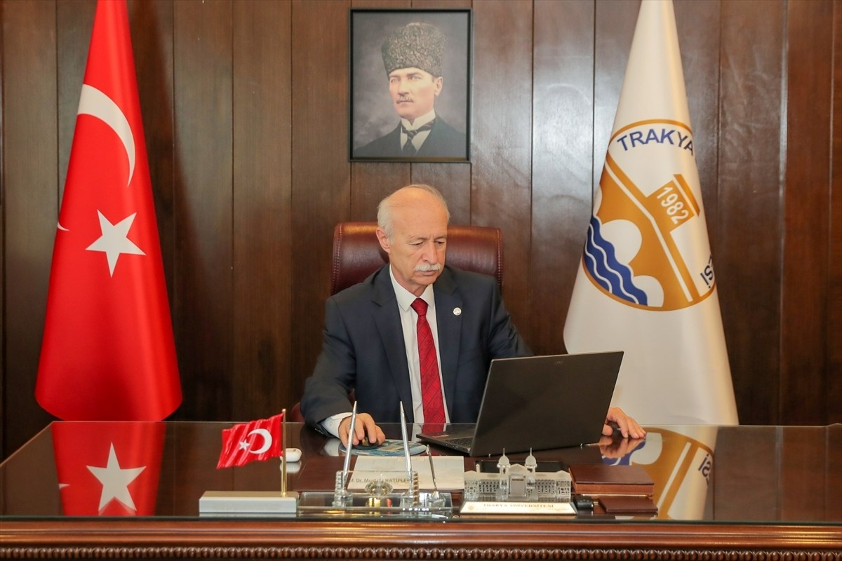  Trakya Üniversitesi Rektörü Prof. Dr. Mustafa Hatipler, Anadolu Ajansının (AA) gözünden 2024'e...