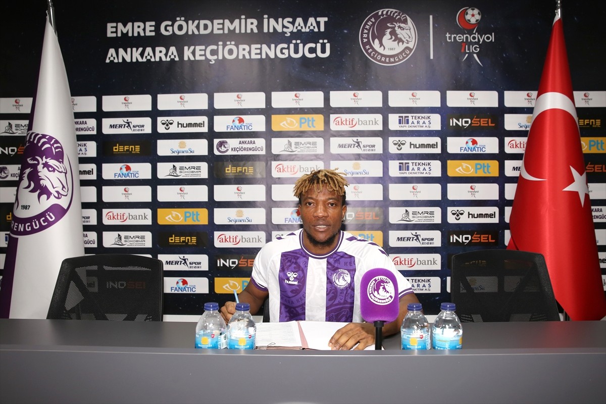 Trendyol 1. Lig ekibi Emre Gökdemir İnşaat Ankara Keçiörengücü, Nijeryalı kanat oyuncusu...