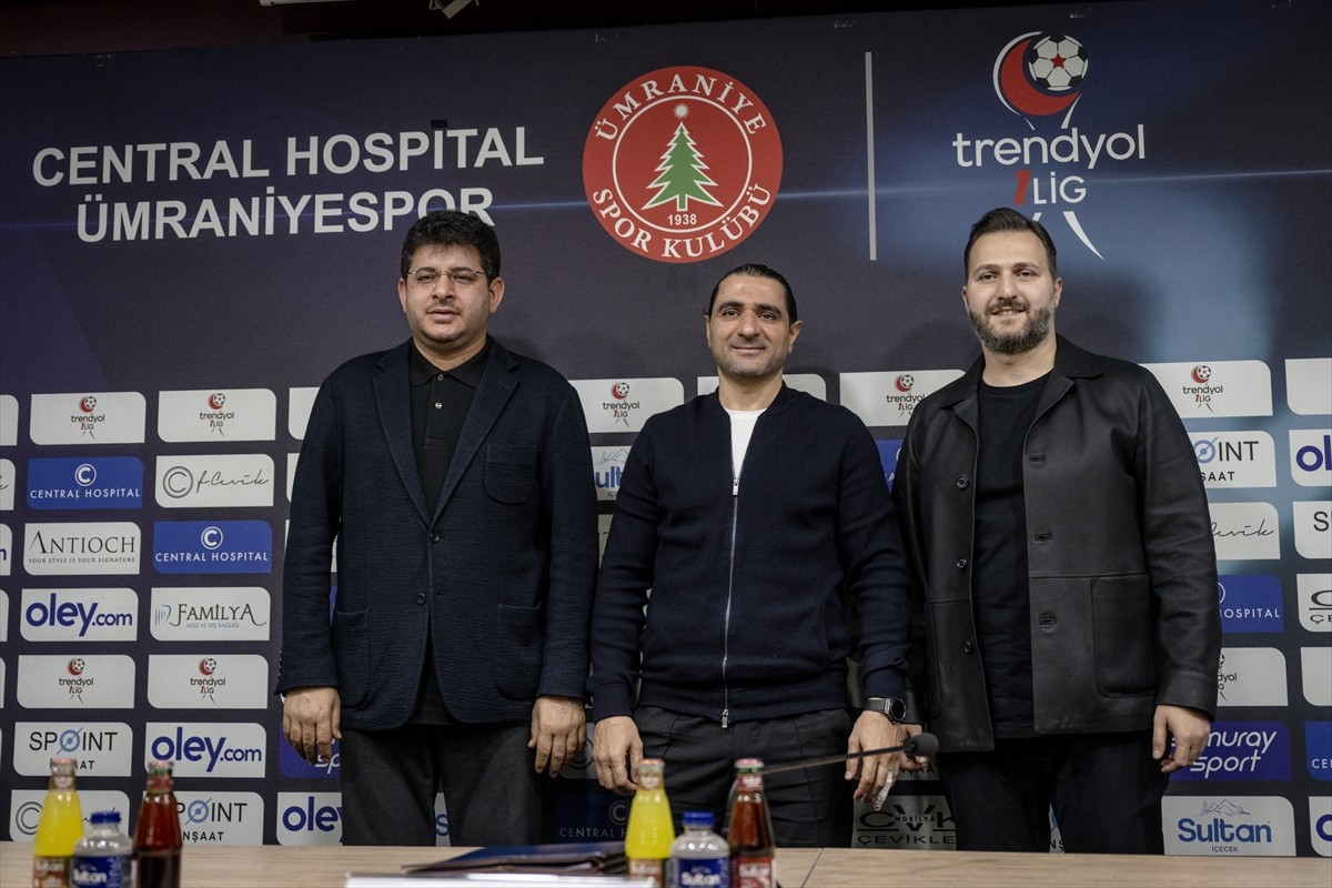 Trendyol 1. Lig ekiplerinden Central Hospital Ümraniyespor'da göreve getirilen teknik direktör...