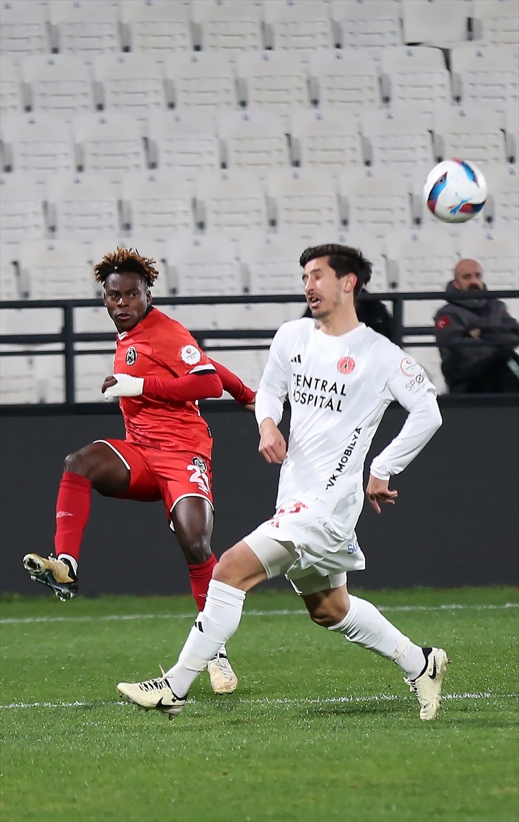 Trendyol 1. Lig’in 19. haftasında Manisa FK ile Central Hospital Ümraniyespor, Manisa 19 Mayıs...