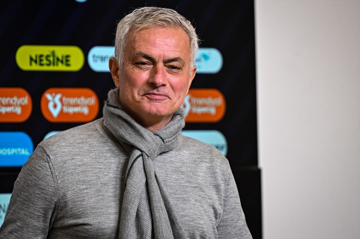 Trendyol Süper Lig'in 20. haftasında konuk olduğu Adana Demirspor'u 4-0 yenen Fenerbahçe'de teknik...