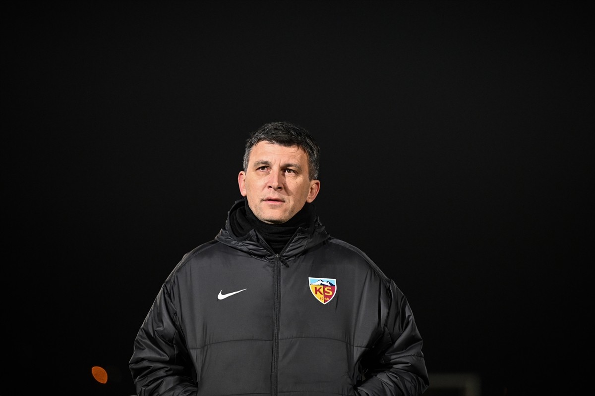 Trendyol Süper Lig ekiplerinden Bellona Kayserispor'un yeni teknik direktörü Sergej Jakirovic...
