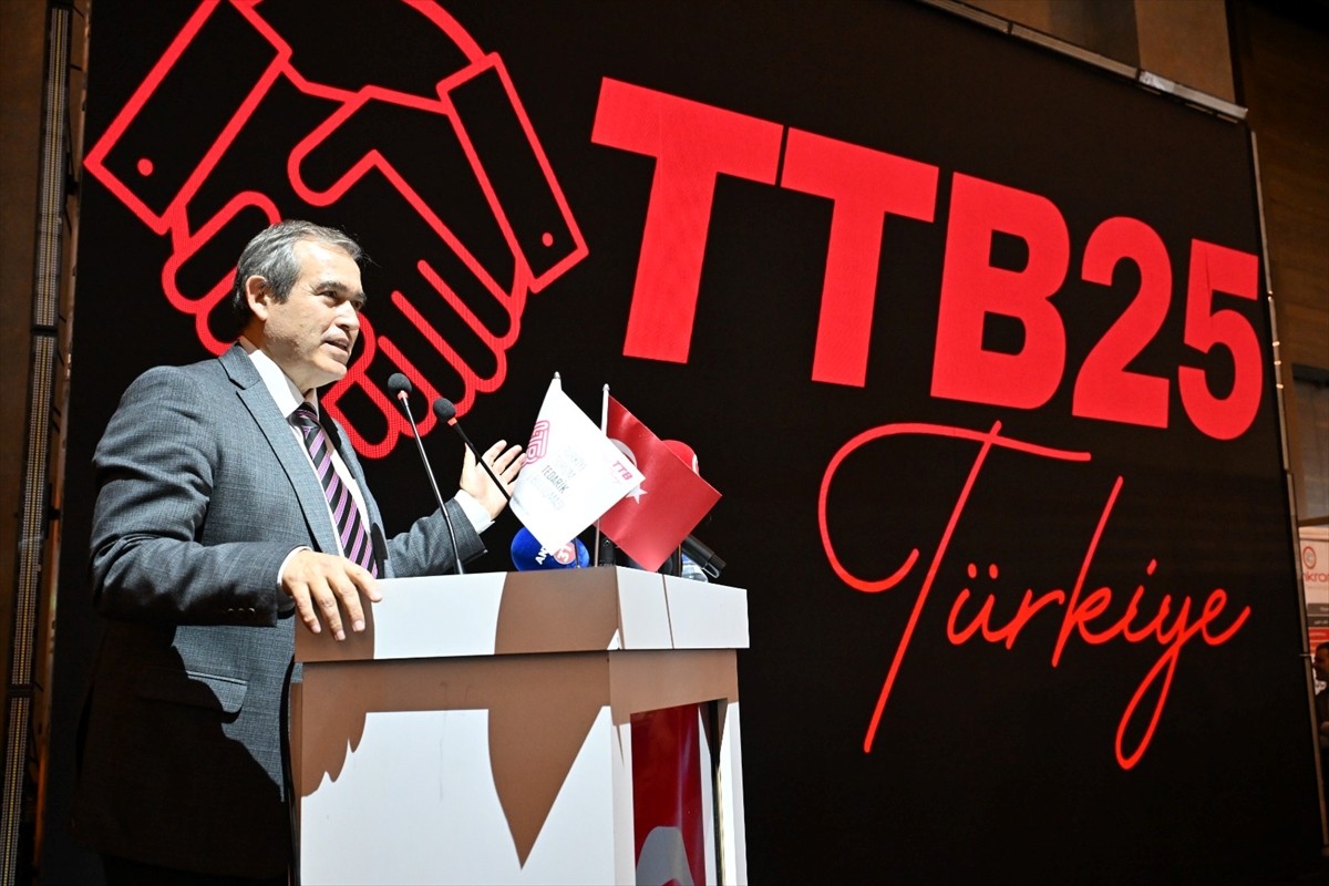 Turizm Profesyonel Oluşum Platformu tarafından Antalya'da düzenlenen "Türkiye Turizm Tedarik...