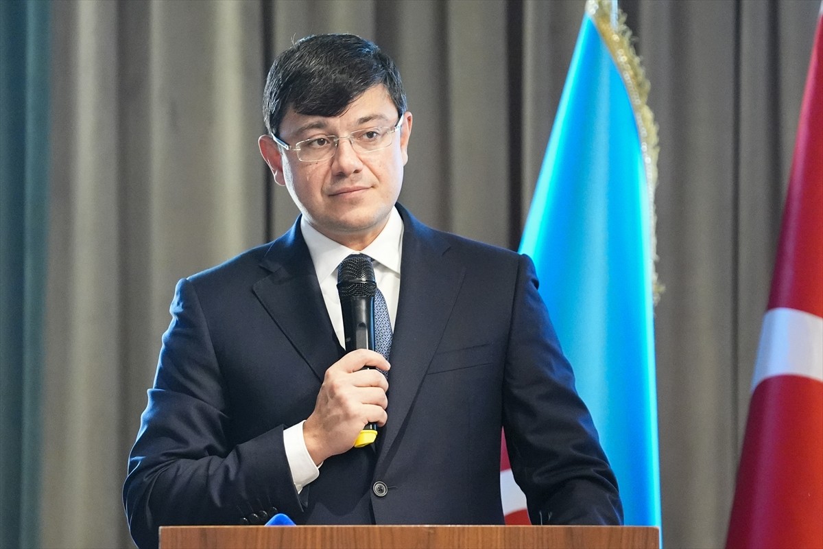 Türkiye-Azerbaycan Dernekleri Federasyonu'nun (TADEF) Genel Kurul Toplantısı, İstanbul'da bir...