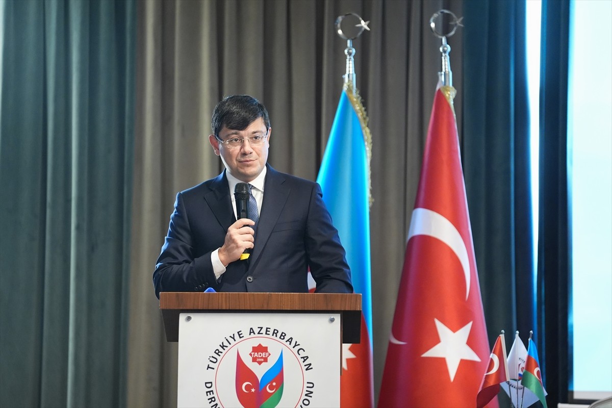 Türkiye-Azerbaycan Dernekleri Federasyonu'nun (TADEF) Genel Kurul Toplantısı, İstanbul'da bir...