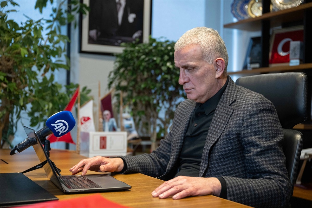 Türkiye Futbol Federasyonu Başkanı (TFF) İbrahim Hacıosmanoğlu, Anadolu Ajansının (AA) gözünden...
