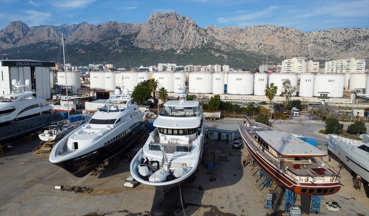 Yat imalatında dünyanın en önemli merkezlerinden biri olan Antalya Serbest Bölge, 25 yılda toplam...