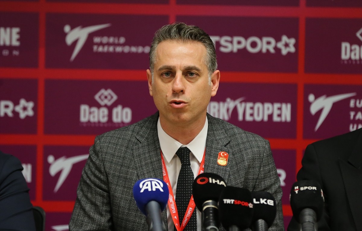 12. Uluslararası Türkiye Açık Tekvando Turnuvası, Antalya'da devam ediyor. Antalya Spor Salonu'nda...