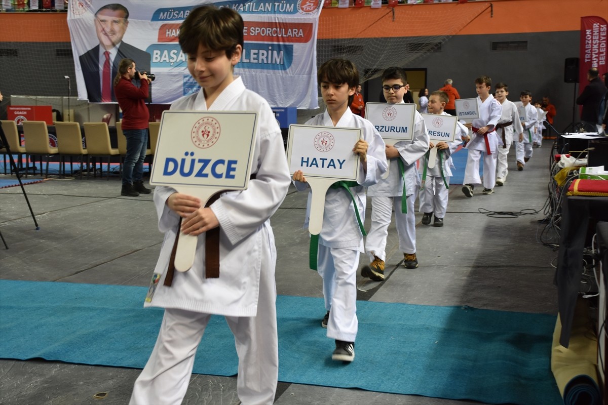 2025 Türkiye Karate Şampiyonası, 599 sporcunun katılımıyla Trabzon'da Beşirli Çok Amaçlı Spor...