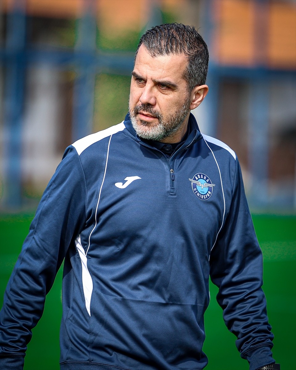 Adana Demirspor, Trendyol Süper Lig'in 23. haftasında deplasmanda Galatasaray ile oynayacağı maçın...