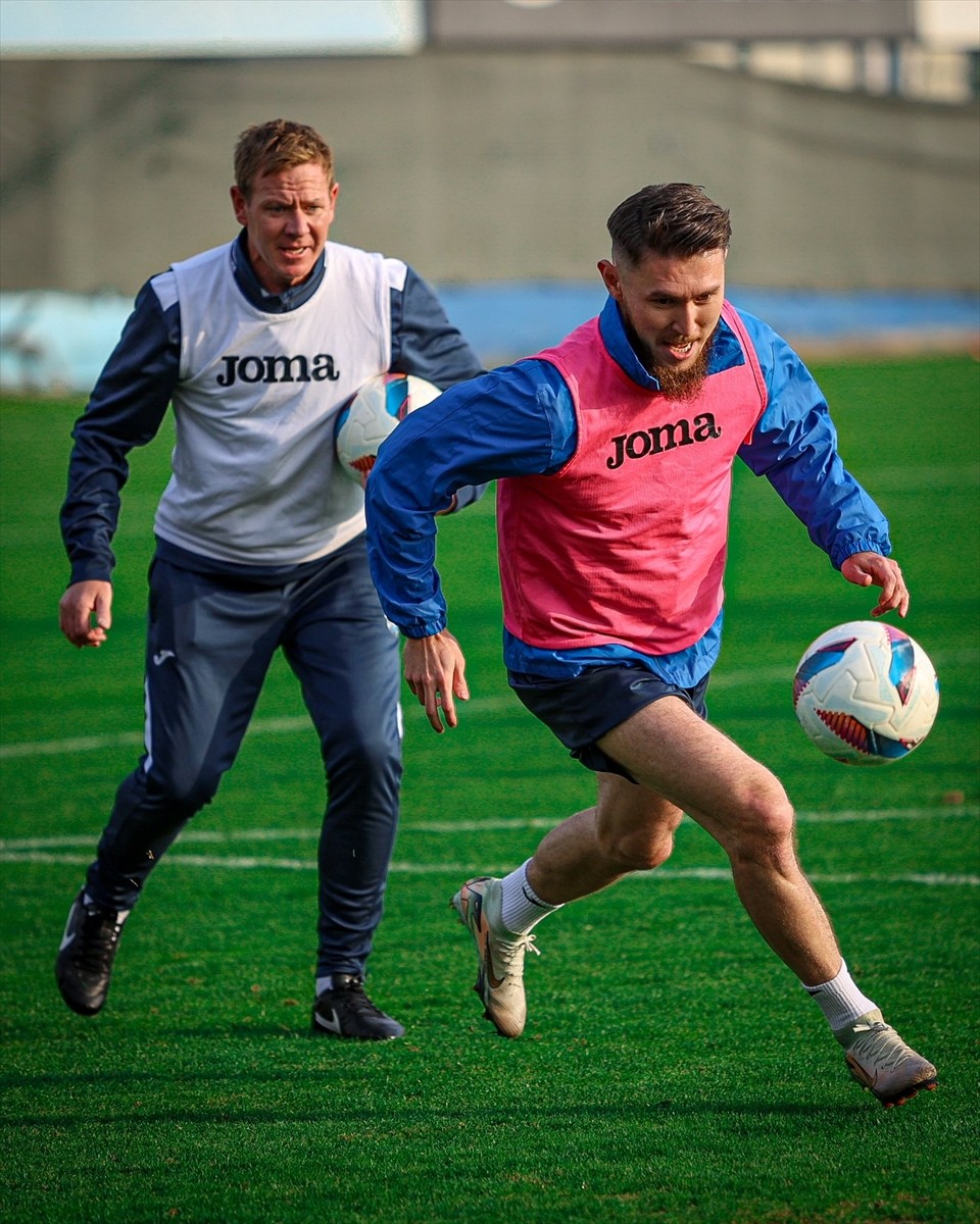 Adana Demirspor, Trendyol Süper Lig'in 25. haftasında Coredon Alanyaspor ile deplasmanda...