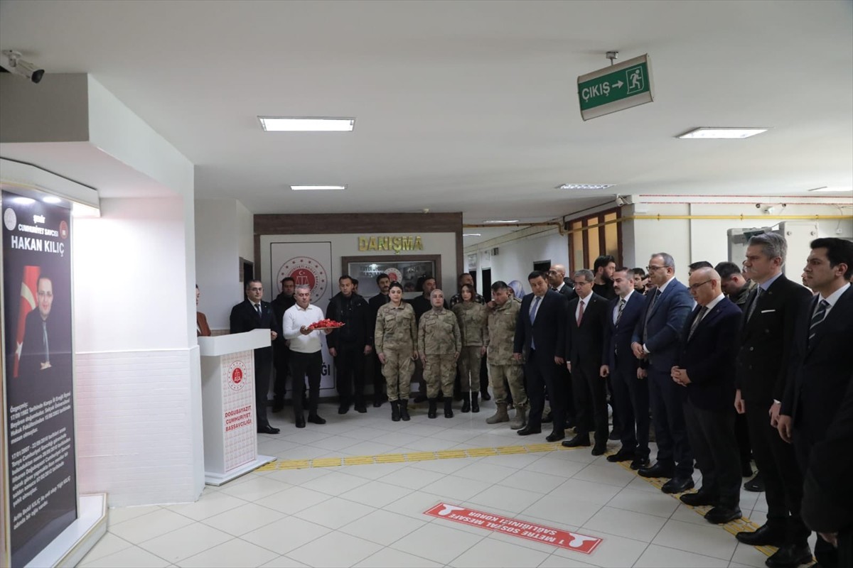 Ağrı'nın Doğubayazıt ilçesinde, 13 yıl önce terör örgütü PKK'nın silahlı saldırısı sonucu şehit...