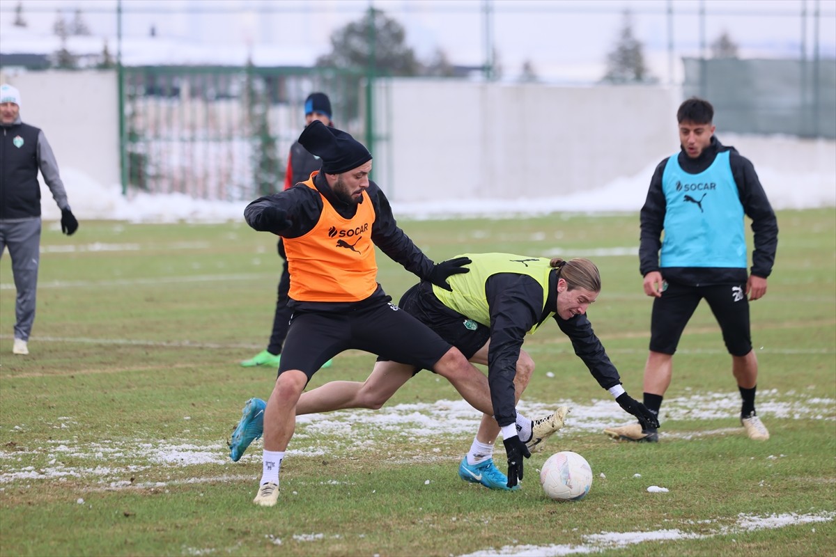 Alagöz Holding Iğdır FK, Trendyol 1. Lig'in 26. haftasında 23 Şubat Pazar günü Erzurumspor ile...