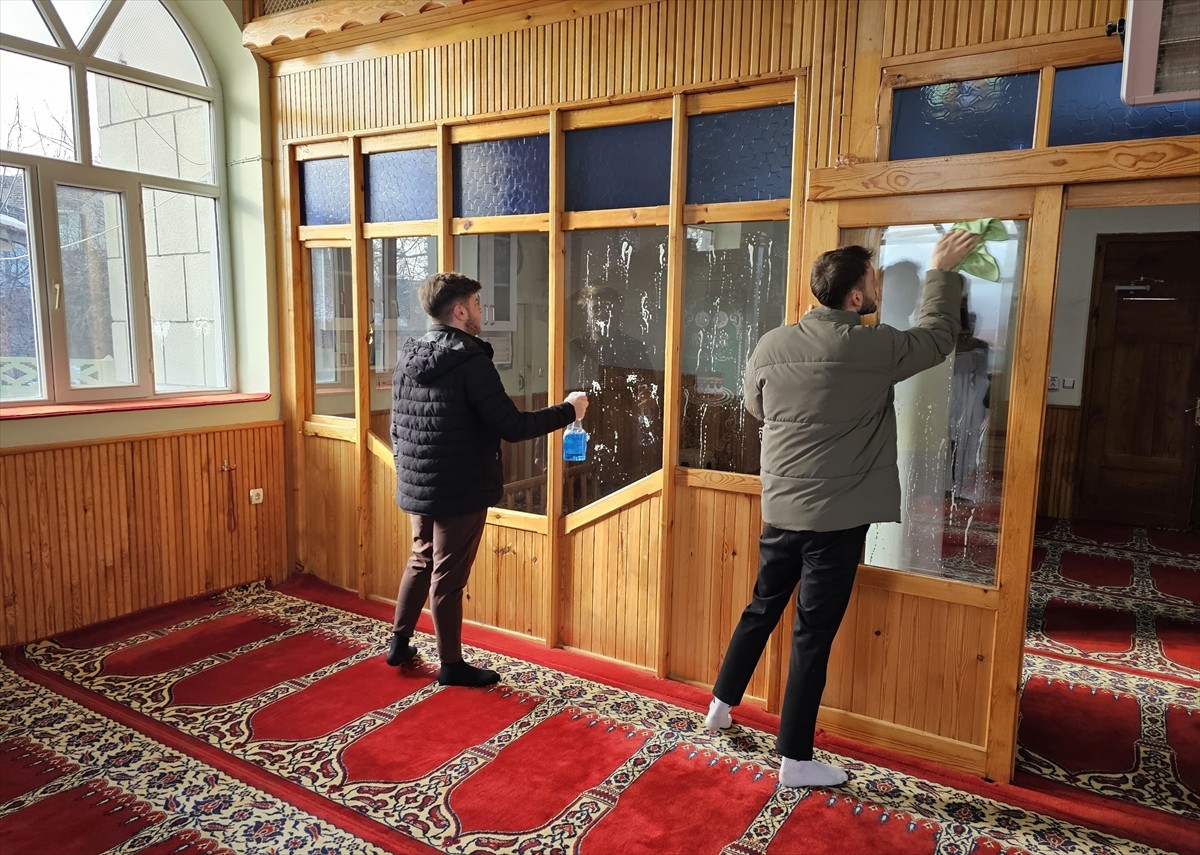 Amasya'nın Gümüşhacıköy ilçesinde, Gençlik ve Spor Bakanlığı Öğrenci Yurdu'nda kalan öğrenciler...