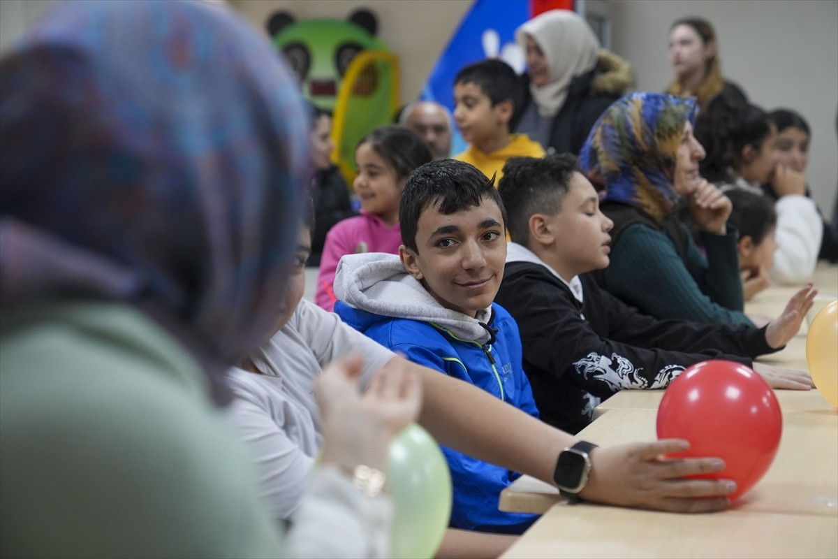 Ankara Üniversitesi (AÜ) Sosyal Girişimcilik ve İnovasyon Topluluğu (ASGİT), "Gençleri...