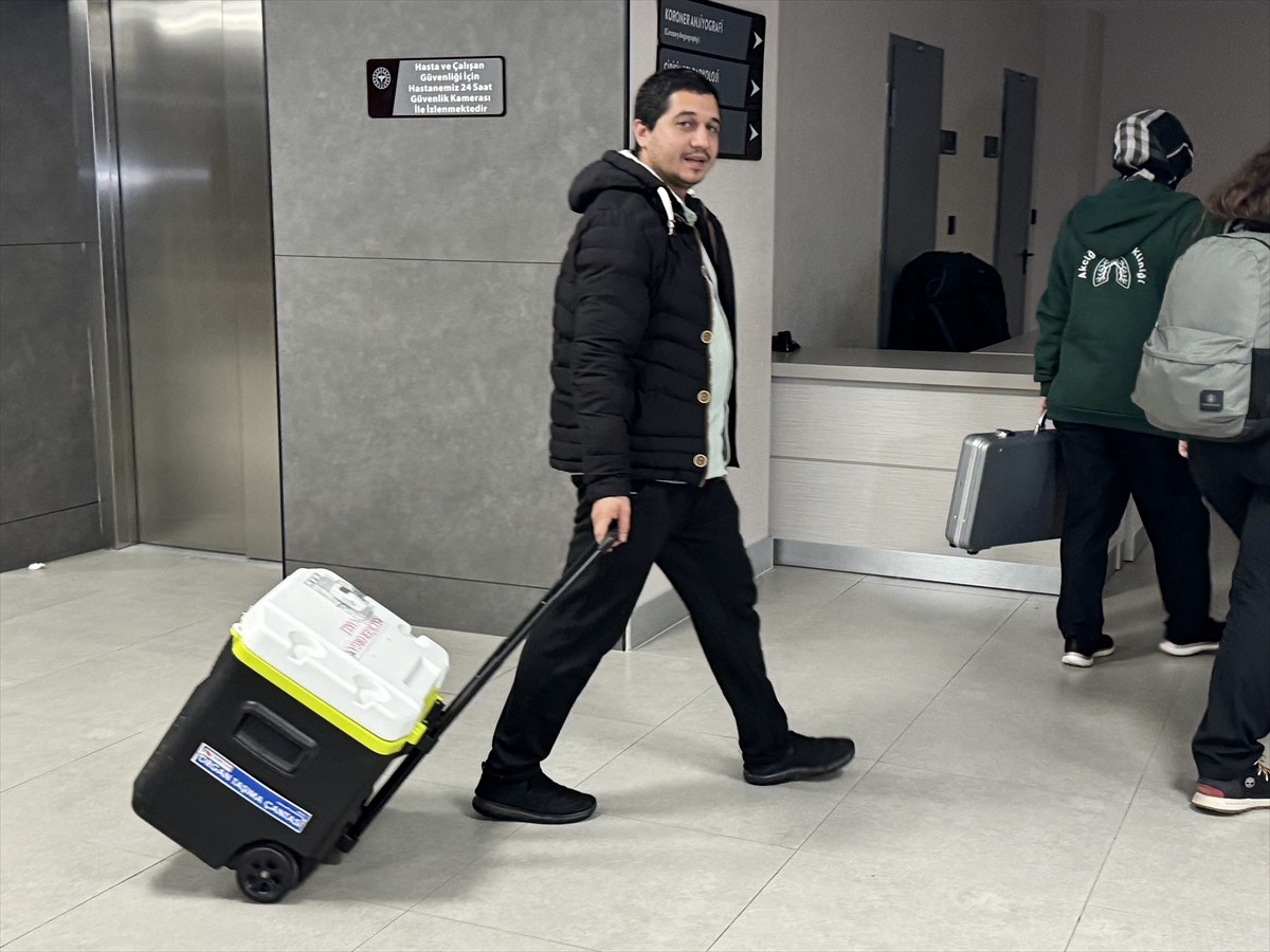 Antalya'da beyin ölümü gerçekleşen gençten alınan kalp, böbrekler, karaciğer ve kornea Antalya ve...