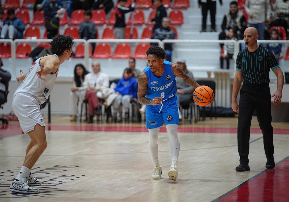 Basketbol Şampiyonlar Ligi son 16 turu K grubunda Aliağa Petkimspor, sahasında İtalyan ekibi...