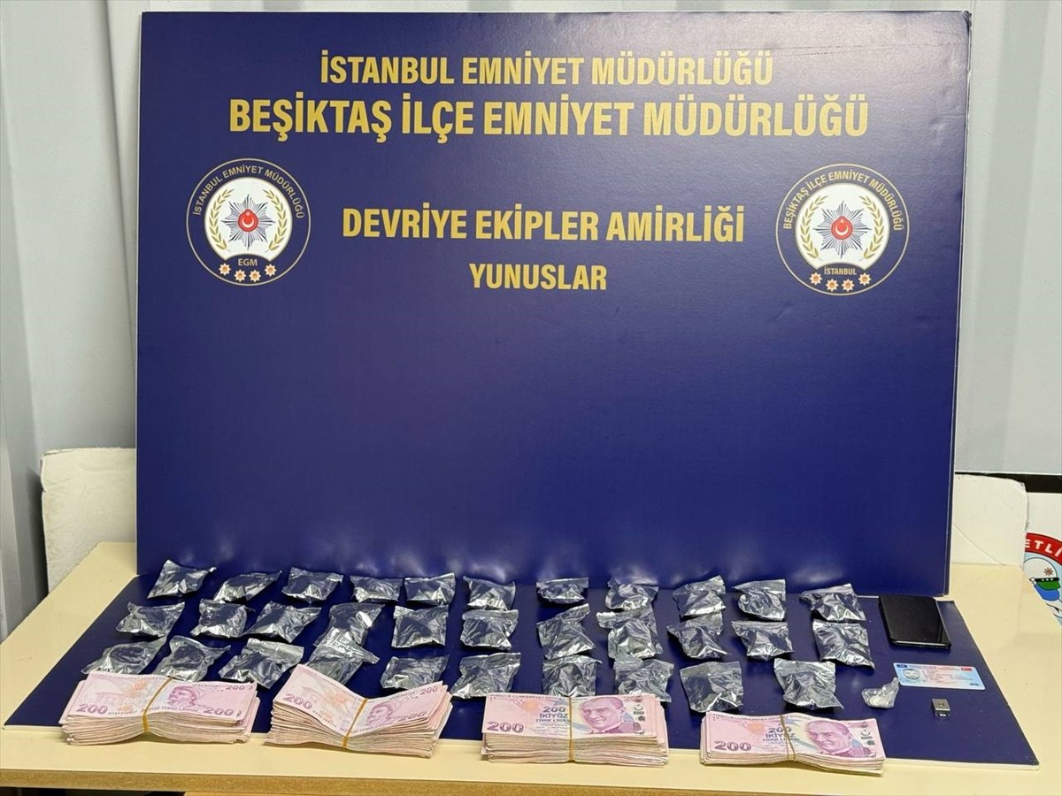 Beşiktaş İlçe Emniyet Müdürlüğü Devriye Ekipler Amirliğine bağlı yunus polisleri, Balmumcu...