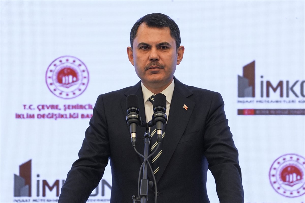 Çevre, Şehircilik ve İklim Değişikliği Bakanı Murat Kurum, İnşaat Müteahhitleri Konfederasyonunca...