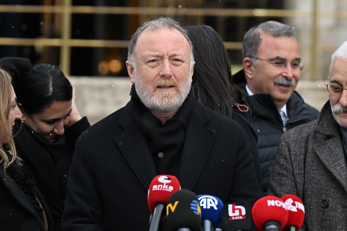 DEM Parti Grup Başkanvekili Sezai Temelli, TBMM'de DEM Parti milletvekilleriyle basın toplantısı...