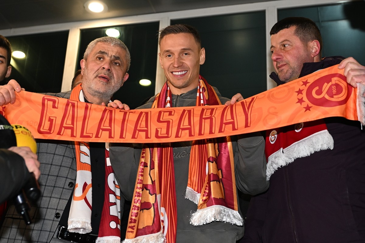 Galatasaray'ın transferi için anlaşmaya vardığı Polonyalı futbolcu Przemyslaw Frankowski...
