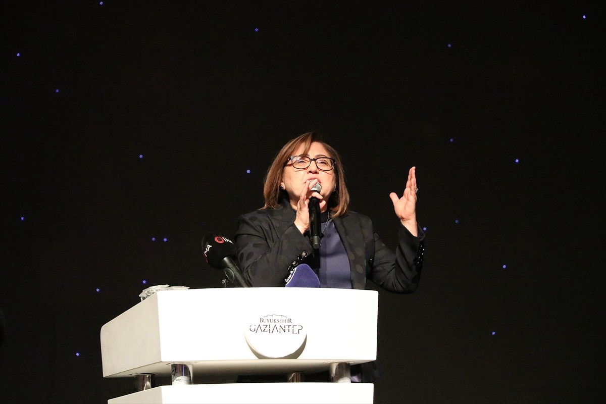 Gaziantep'e "Gazi" ünvanı verilişinin 104. yıl dönümü dolayısıyla anma programı düzenlendi....