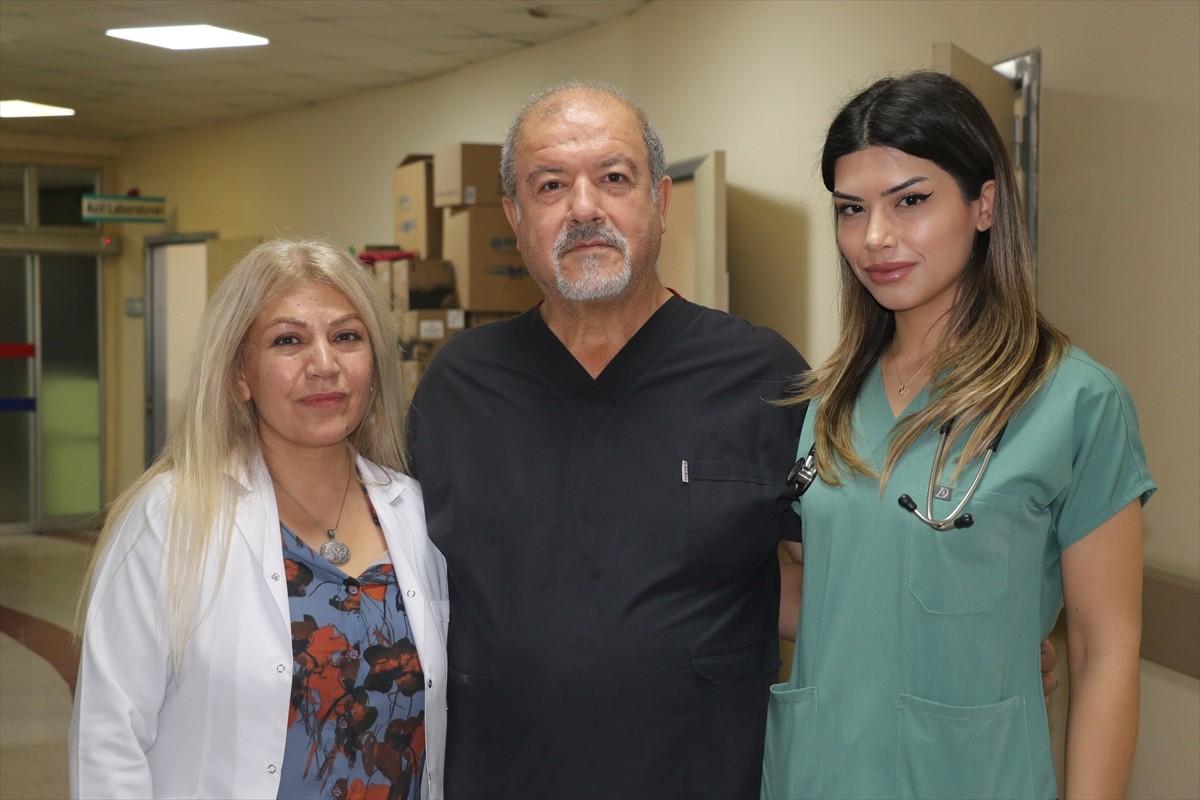 Gaziantep'te anne ve babasının çalıştığı hastanede çocukken doktorluk hayali kuran Elif Nisa Ayhan...