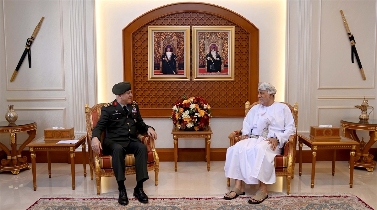 Genelkurmay Başkanı Orgeneral Metin Gürak, resmi ziyaret kapsamında bulunduğu Umman'da...
