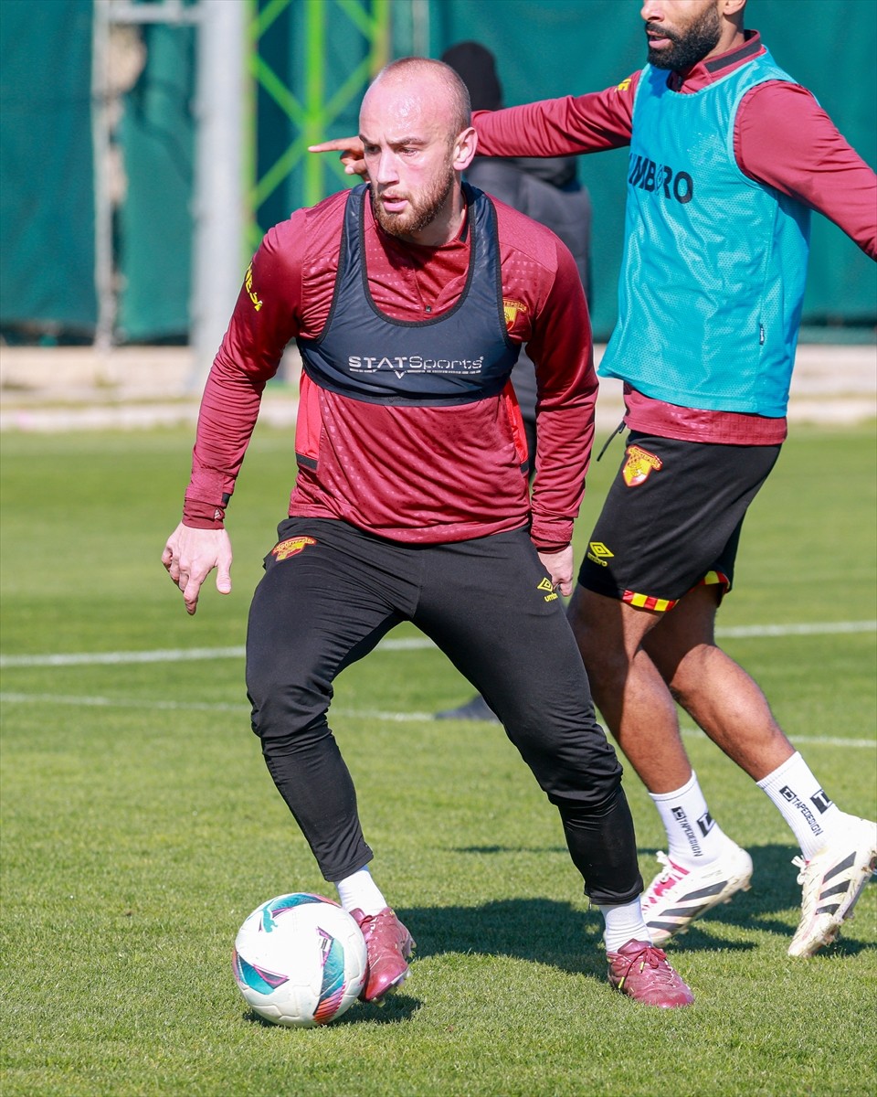 Göztepe, Ziraat Türkiye Kupası B Grubu üçüncü maçında karşılaşacağı Kasımpaşa maçı hazırlıklarına...