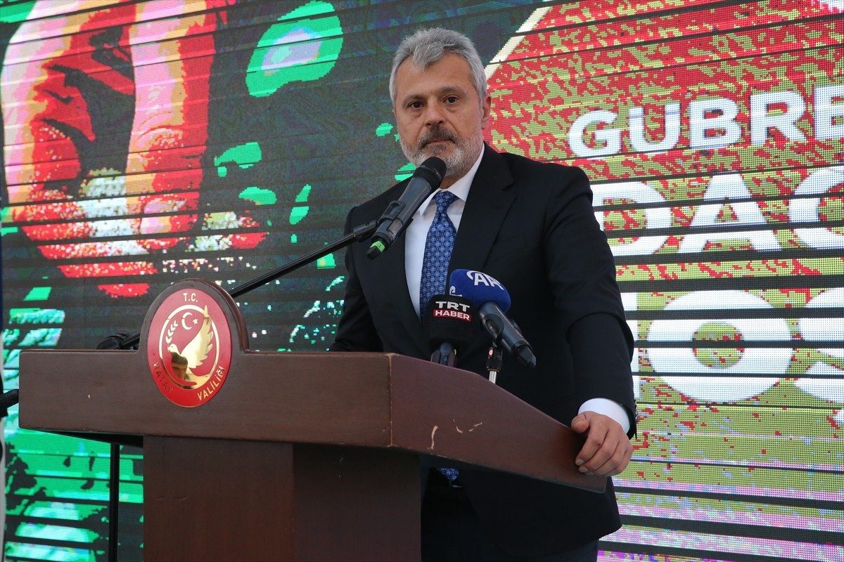 Hatay'da 6 Şubat 2023'teki depremlerden etkilenen 3 bin 192 üreticiye makine, ekipman ve gübre...