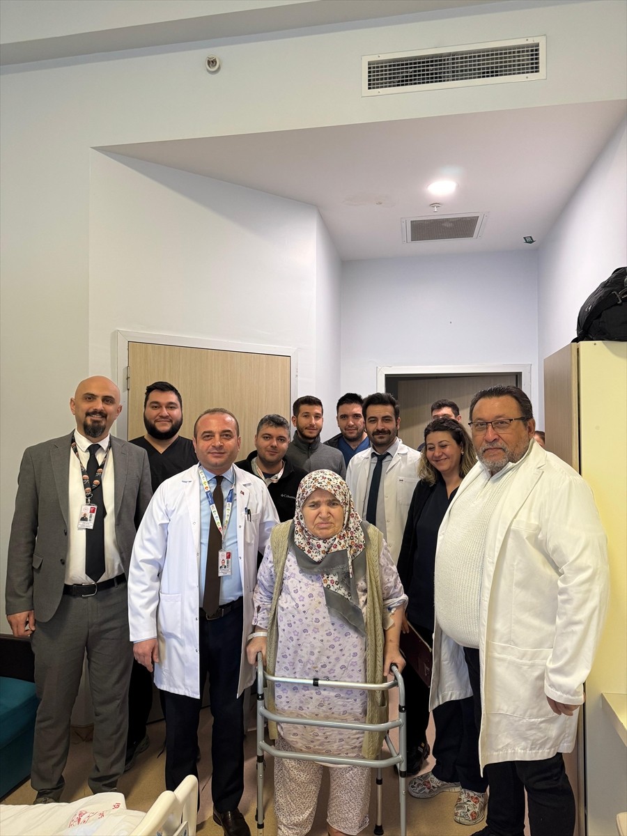 Hitit Üniversitesi Erol Olçok Eğitim ve Araştırma Hastanesi'nde 3 boyutlu yazıcıyla üretilen...