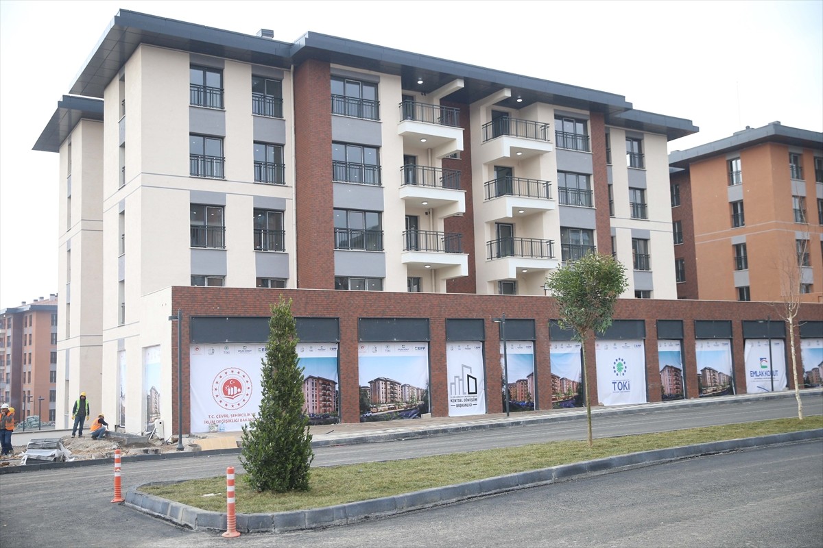 Kahramanmaraş'ta, 6 Şubat 2023'teki depremlerde yıkılan Ebrar Sitesi'nin bulunduğu alanda, TOKİ ve...