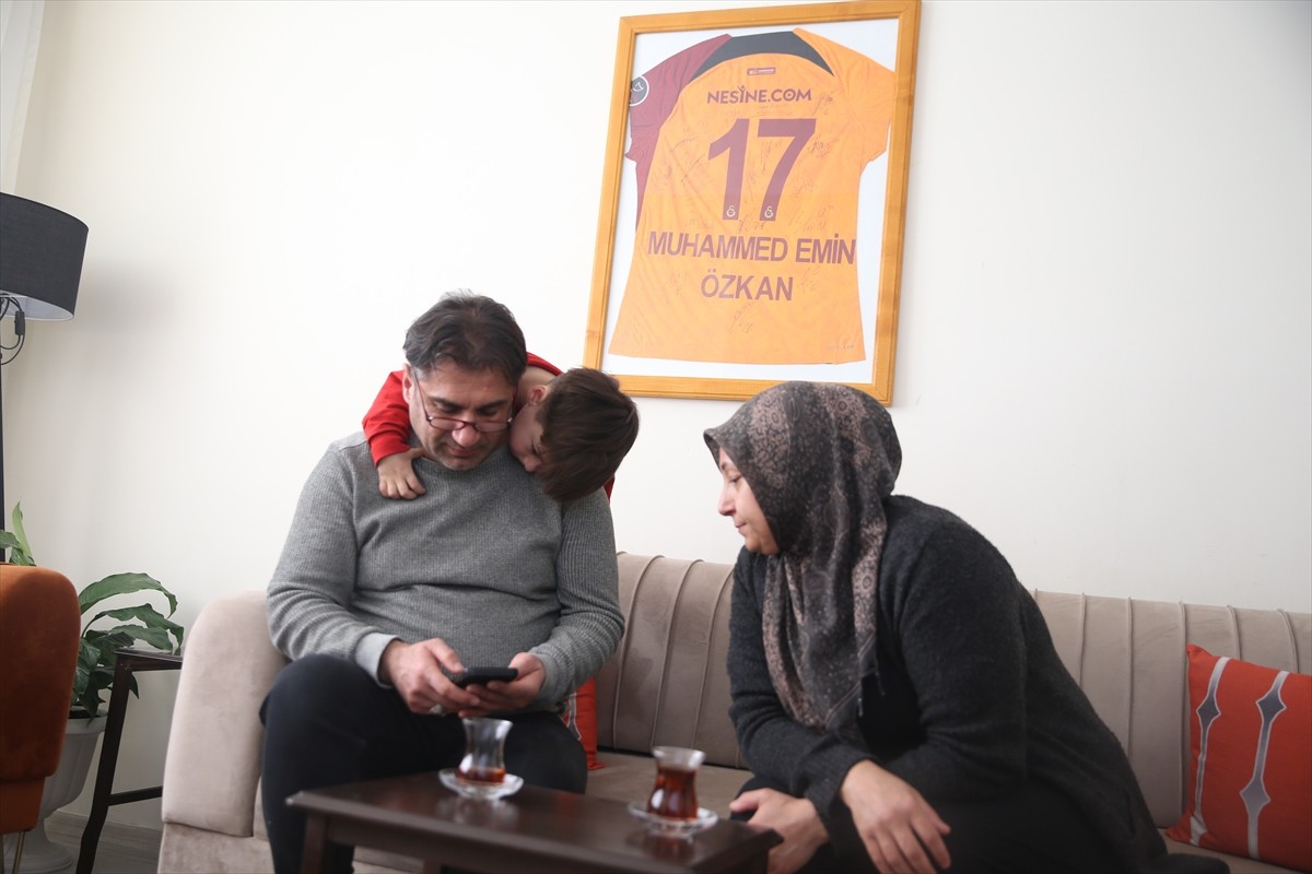 Kahramanmaraş merkezli 6 Şubat 2023'teki depremlerde hayatını kaybeden 17 yaşındaki Galatasaray...