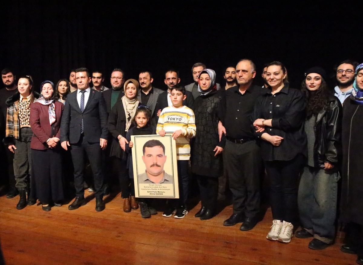 Kastamonu'da geçen yıl şehit edilen narkotik polisi Ahmet Şahan'ın senaryosunun yazılmasına katkı...