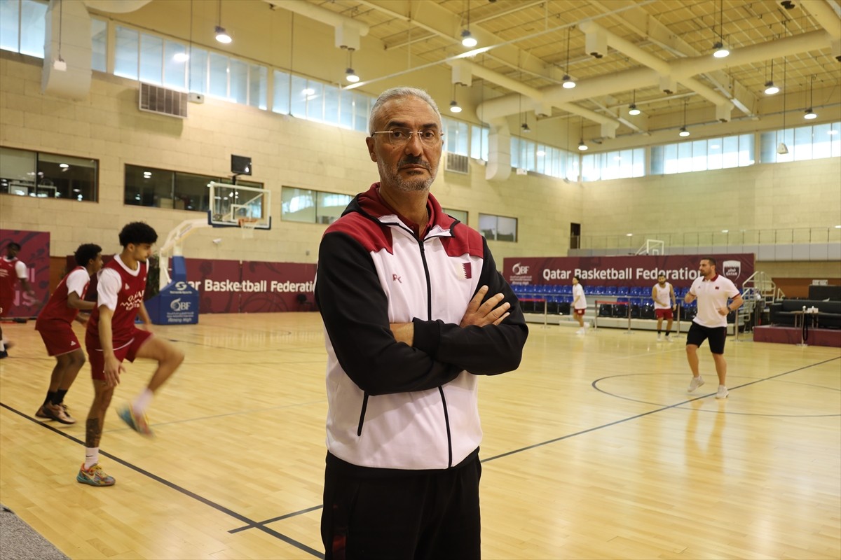 Katar Milli Basketbol Takımı Başantrenörü Hakan Demir, eski öğrencisi Alperen Şengün'ün NBA'de...