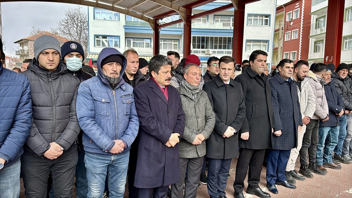 Lübnan'dan İsrail'e kaçak yollarla geçmeye çalışırken İsrail'in hava saldırısında öldürülen 3...